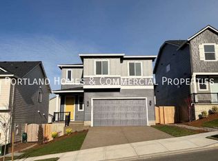 893 NE Sagebrush Dr, Estacada, OR 97023