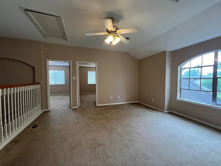 4903 Lochman Ln — Photo 9