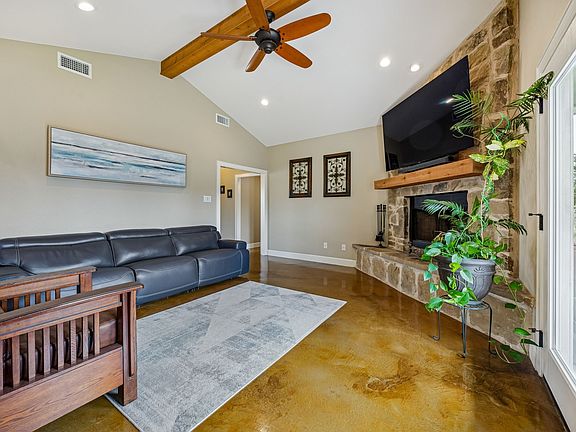 5th image of 130 Judah Cir