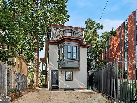 3rd image of 3408 Race St #5