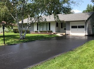 1122 Glen Rd, Findlay, OH 45840