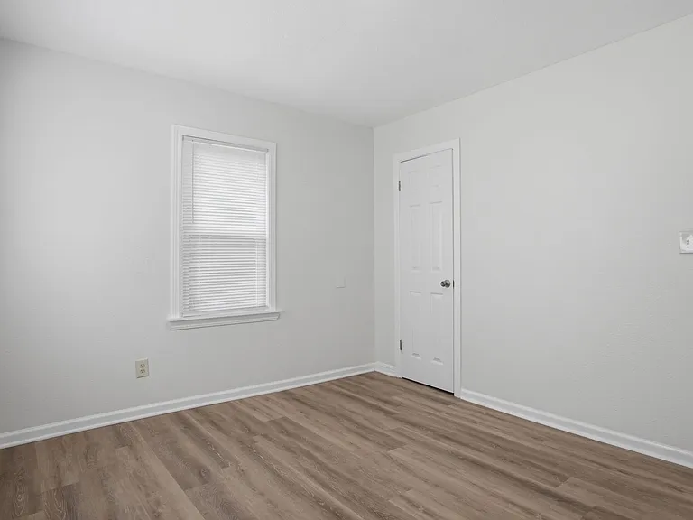 1237 Staton Dr — Photo 16