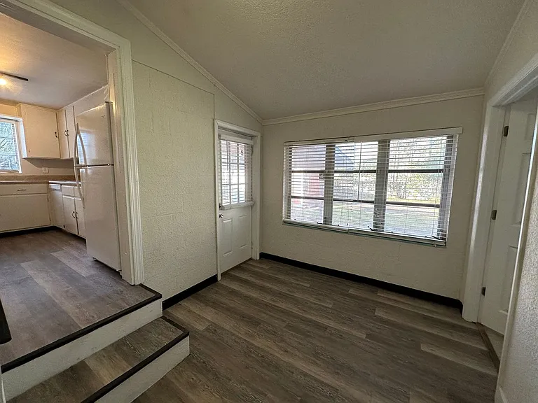 1824 Perry Pl — Photo 18