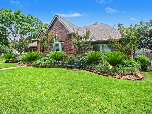 2025 Sandy Coast Cir, League City, TX 77573