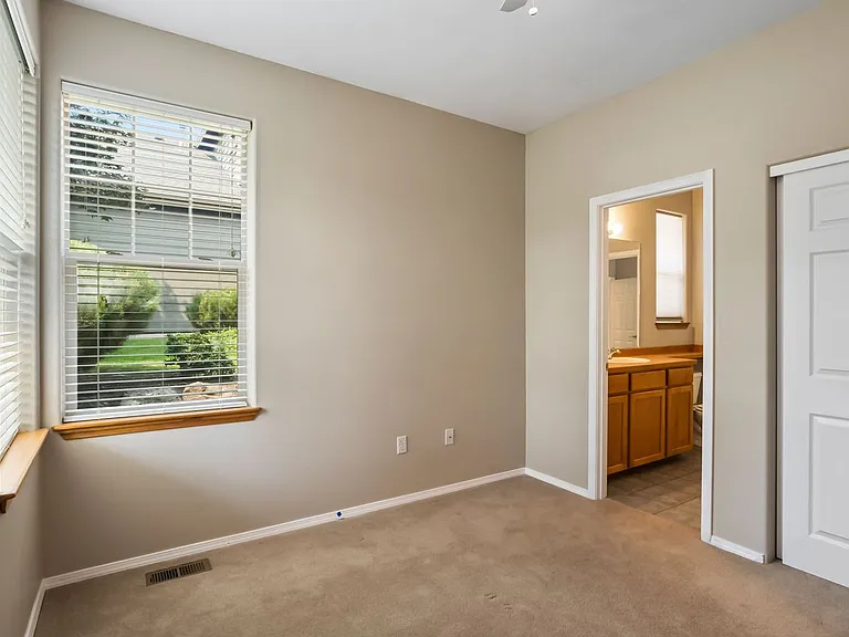 8464 Forest Ridge Loop — Photo 12