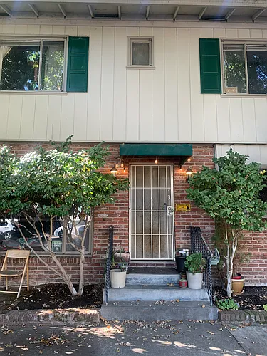 1708 N St Photo 1