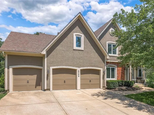 8355 Hallet St, Lenexa, KS 66215