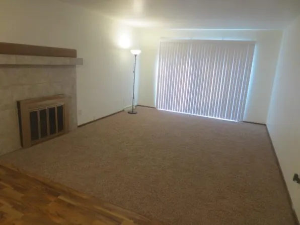 6041 W Port Ave, Milwaukee, WI 53223