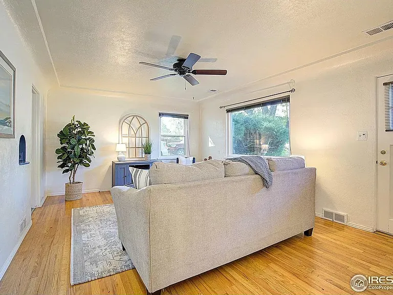 800 Stover St — Photo 11