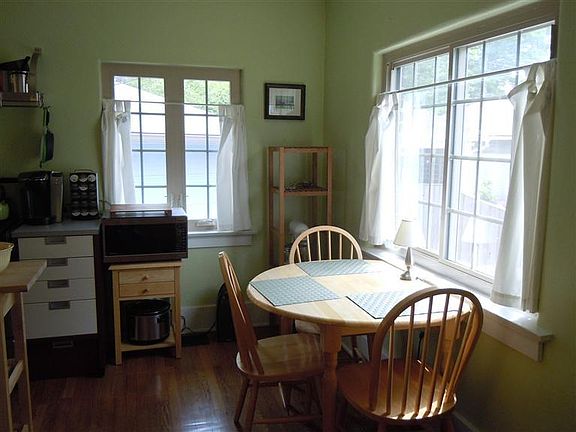 4th image of 1515 E Schantz Ave