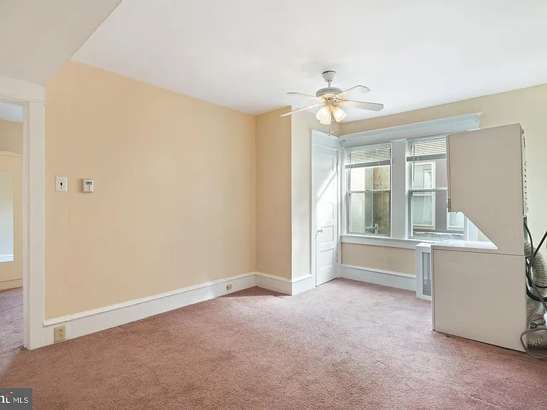 409 N Haddon Ave — Photo 2