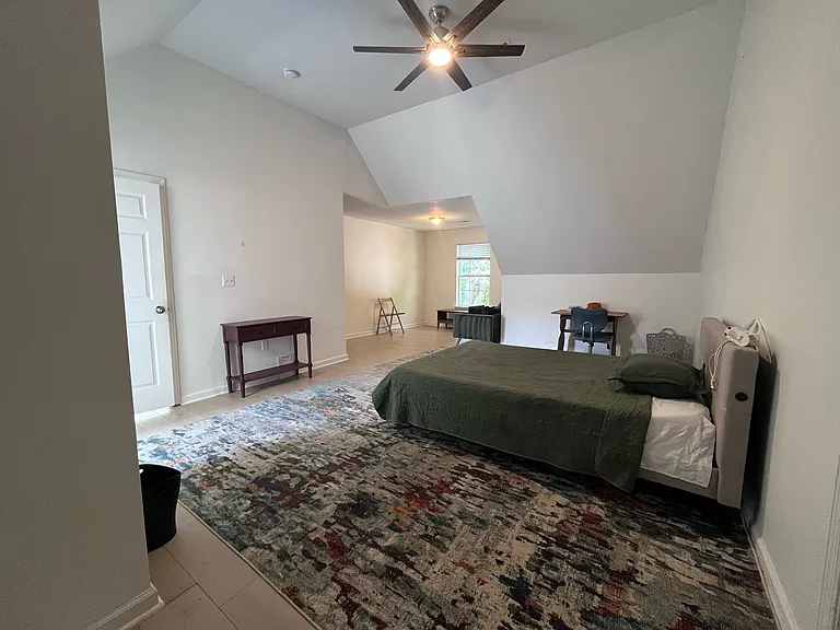 2420 Albion St — Photo 31