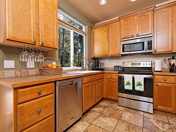 5th image of 316 N 12th Street