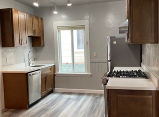 872 58th St, Oakland, CA 94608