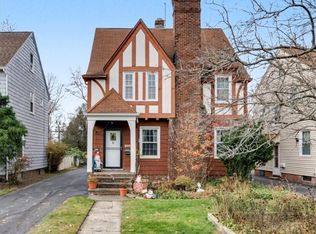 2320 Allison Rd, University Heights, OH 44118