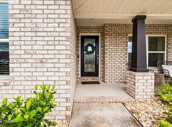 2nd image of 3820 Redbud Way