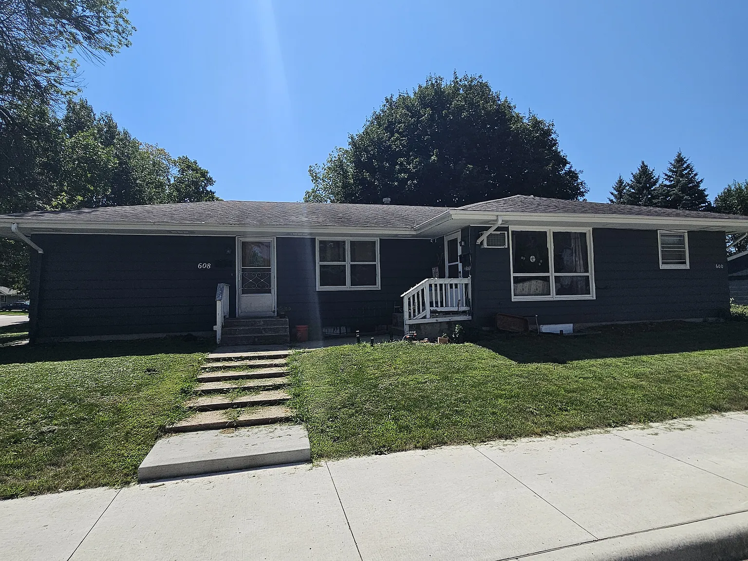 2 bed, 800 sqft, $1,200 — Photo 2