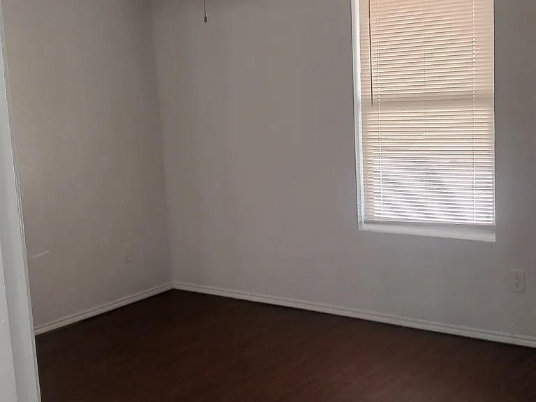 309 S Texas St — Photo 7