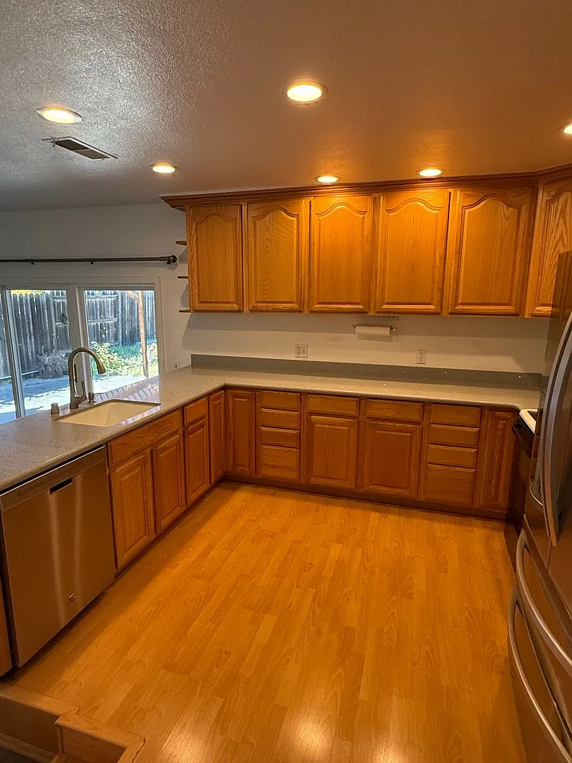 Available Now! | $4,150 / Stunning 4br/2ba Family Home In Dublin! — Photo 3