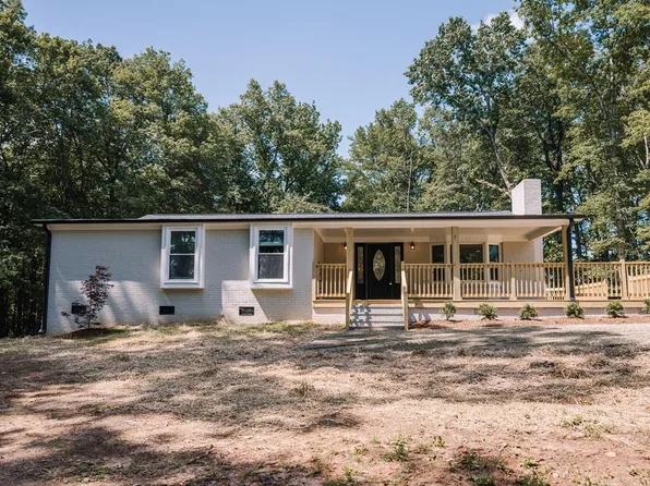440 Peacock Acres Trl, Danville, VA 24541