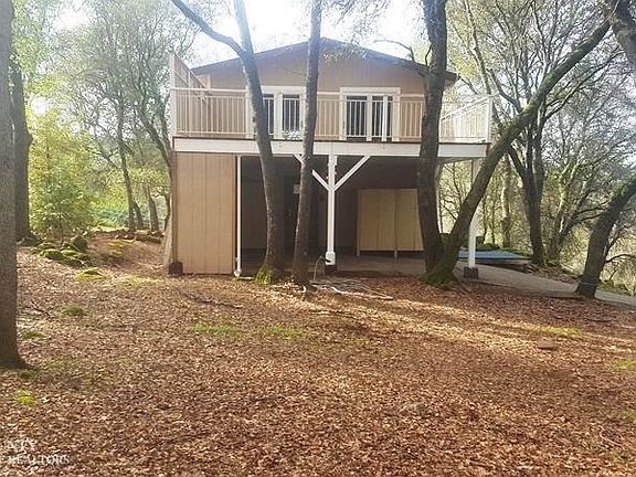 4th image of 18865 Chaparral Dr