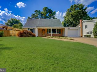 5410 Dunsmore Rd, Alexandria, VA 22315