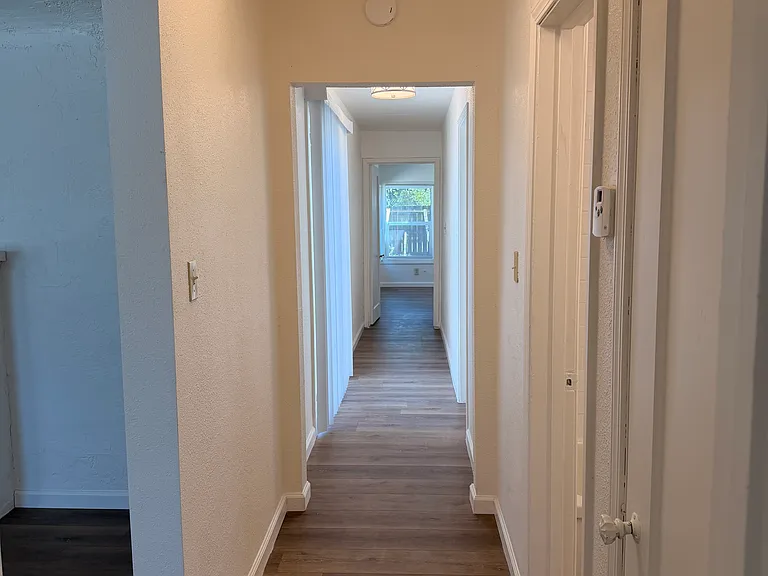 1450 Bristol Ave — Photo 7