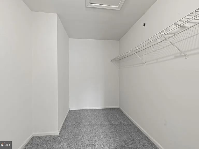 124 Buckingham Way — Photo 8