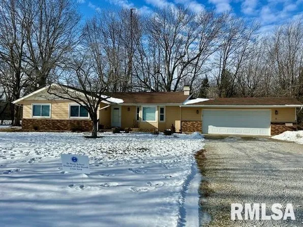 1565 N 900 East Rd, Taylorville, IL 62568