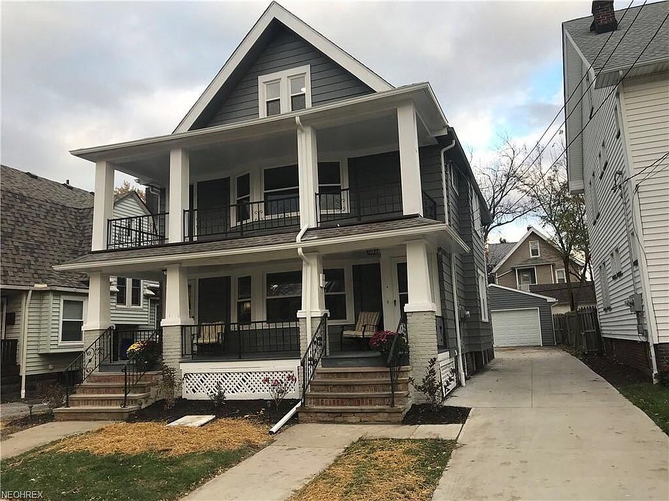 1st image of 1437 Rosewood Ave #Upstairs