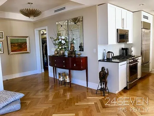 Rented by 24 7 NYC Realty Inc. | media 37