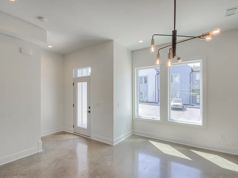1540 Yarra St #1 — Photo 2