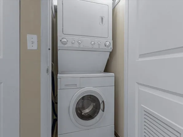 715 Fox Street image 13 of 14