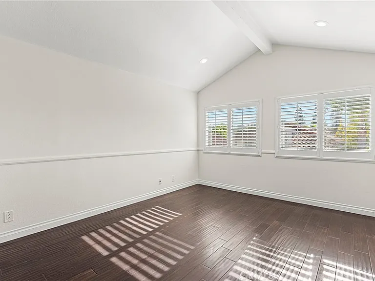 24382 Mira Verde — Photo 15