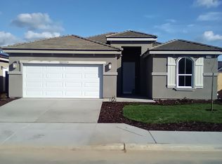 15864 W Ashli Ave, Kerman, CA 93630