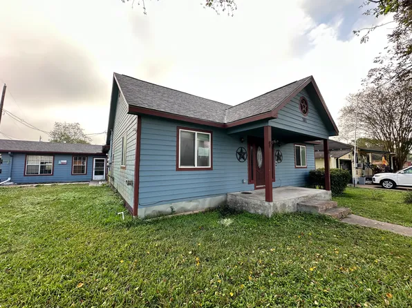 201 S Market St, Brazoria, TX 77422
