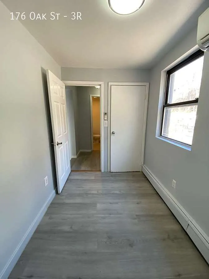 3 bed, $2,700 — Photo 4