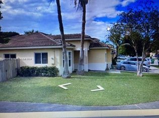 8992 SW 208th Ter, Cutler Bay, FL 33189
