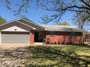 515 W 7th St, Chelsea, OK 74016