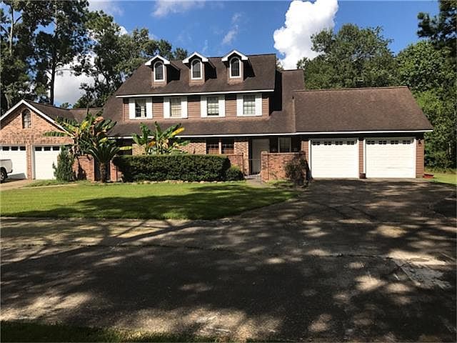 1st image of 1826 Country Club Dr #4