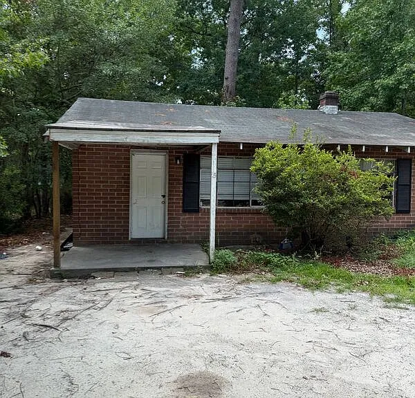 18B Carrol Dr — Photo 2