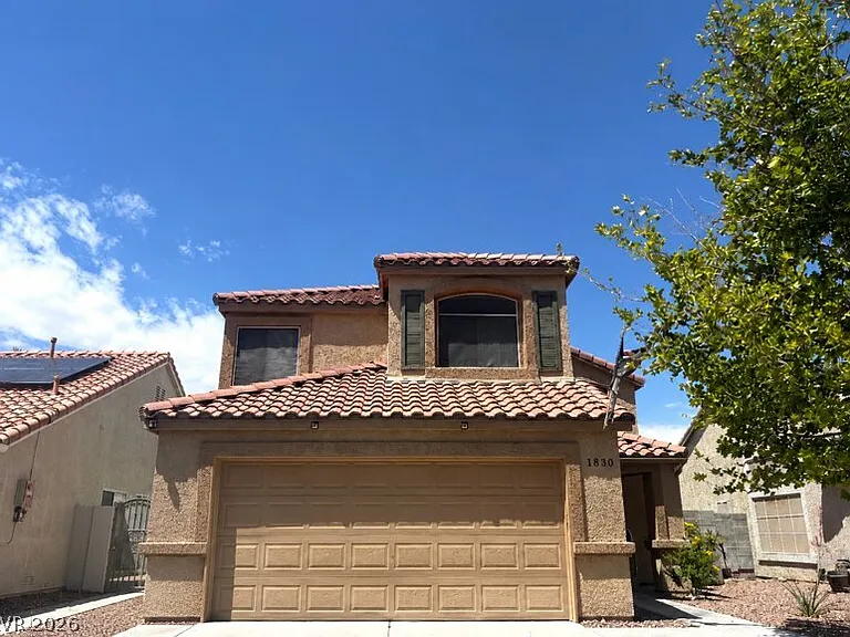1830 Box Springs Ave — Photo 1