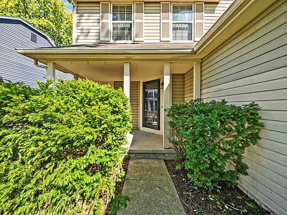 3rd image of 64 Green Bower Ln