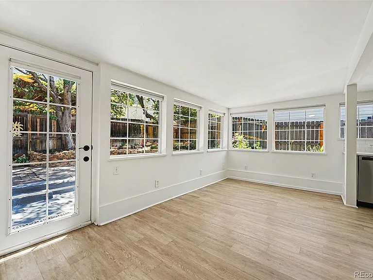 2061 S Pearl St — Photo 4