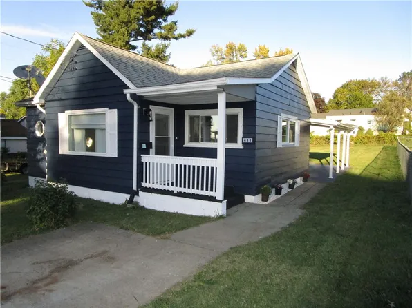 411 Emerson Ave, Farrell, PA 16121