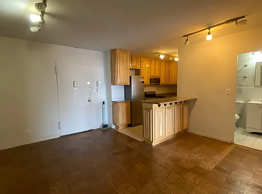 Rented by REAL New York | media 2