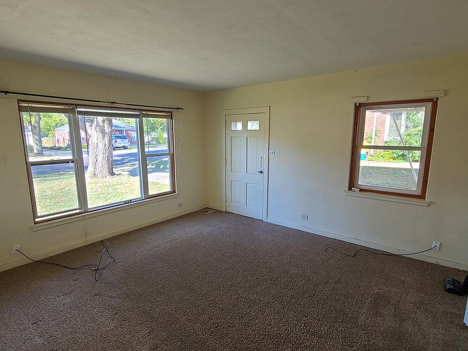 2090 Chaney Rd, Dubuque, IA 52001 Zillow