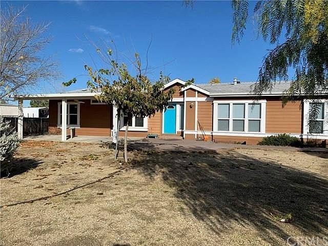 1st image of 42090 Acacia Ave