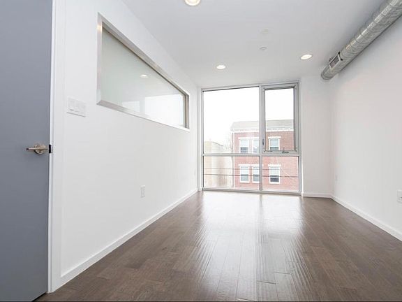 4th image of 1442 N 7th St APT 2
