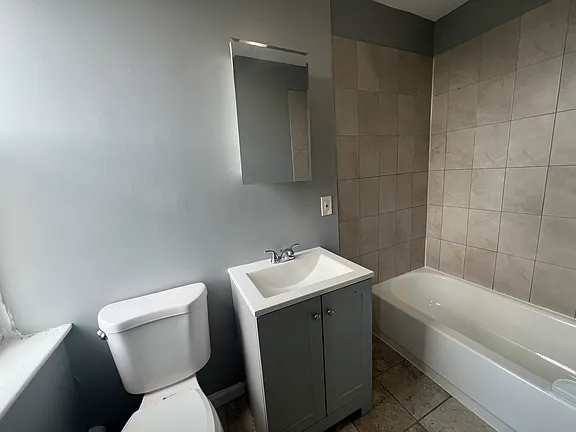 300 Watchung Ave #7 — photo 7 of 7